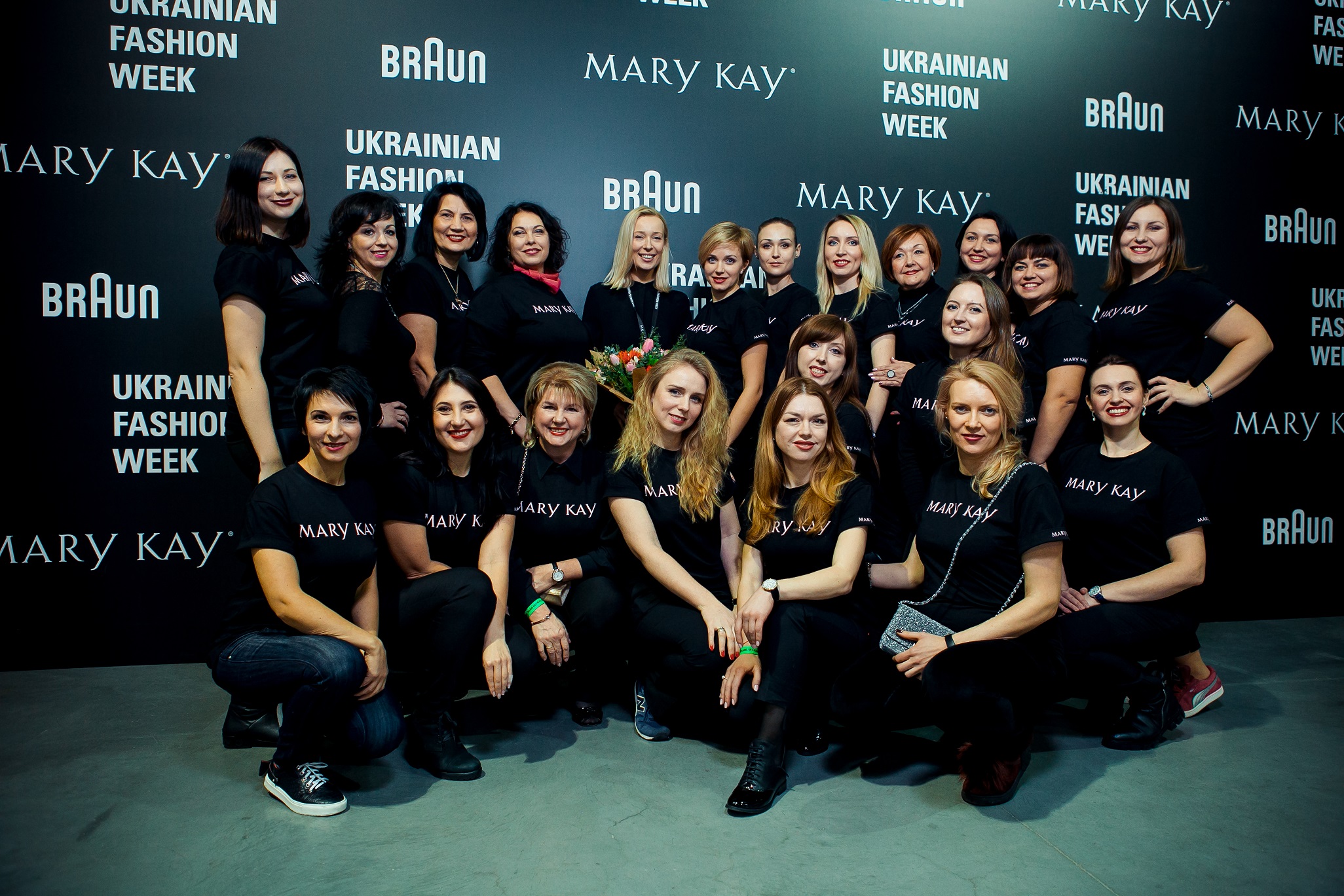Елена Бурба и Mary Kay представили коллекцию на Ukrainian Fashion Week