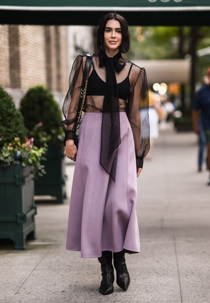 Как звезда street style: 3 самых модных способа носить юбку в пол этой осенью