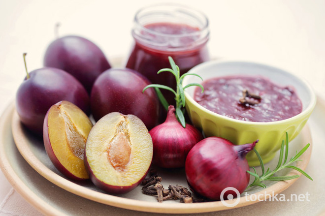 Berries time: топ-5 ягодных соусов к мясу