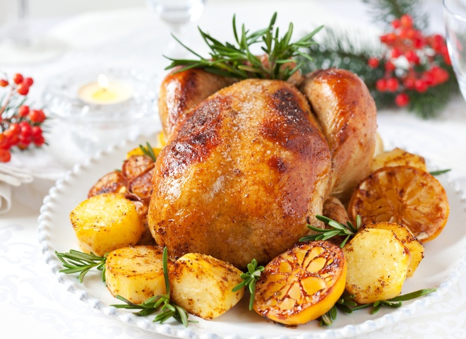 Блюда горячие из мяса на Новый год 2019: обзор вкуснейших угощений