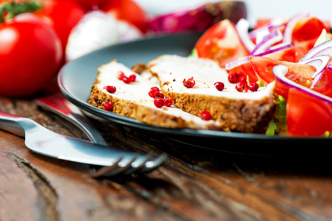 Блюда горячие из мяса на Новый год 2019: обзор вкуснейших угощений