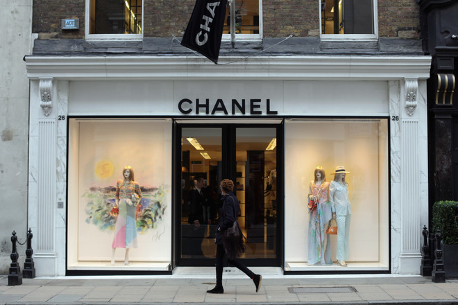 Chanel отказался от использования кожи экзотических животных