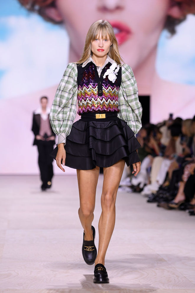 Джастін Тімберлейк, Джессіка Біл, Катрін Деньов на показі Louis Vuitton SS20