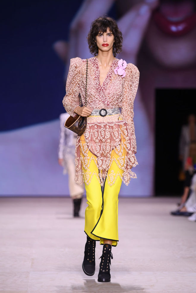 Джастін Тімберлейк, Джессіка Біл, Катрін Деньов на показі Louis Vuitton SS20