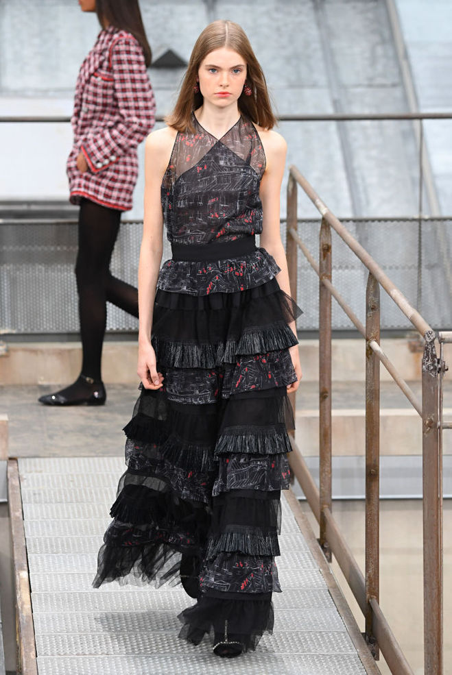 Джиджи Хадід врятувала показ Chanel SS20 від скандалу