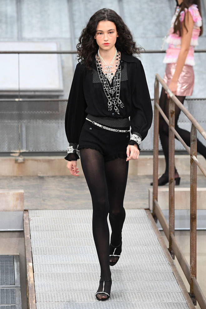 Джиджи Хадід врятувала показ Chanel SS20 від скандалу