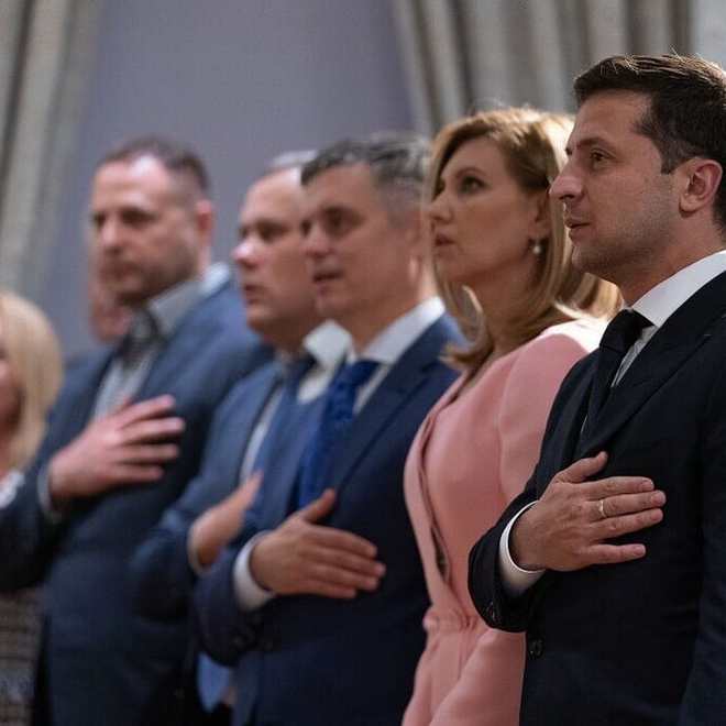 Елена Зеленская прибыла в Америку. Разбираем образ первой леди Украины