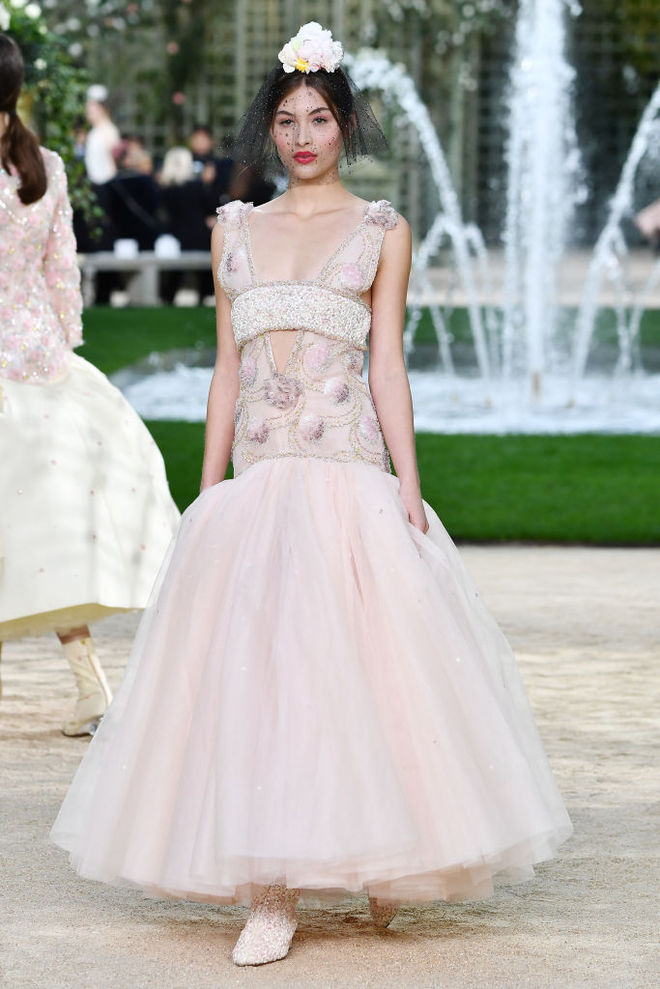 Французская роскошь: показ Chanel Haute Couture весна-лето 2018