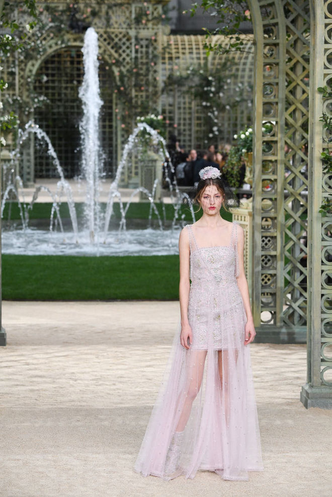 Французская роскошь: показ Chanel Haute Couture весна-лето 2018