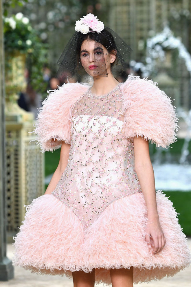 Французская роскошь: показ Chanel Haute Couture весна-лето 2018