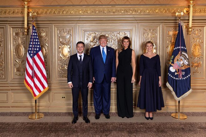 Хто кого: вбрання Олени Зеленської проти вбрання Меланії Трамп (голосування)