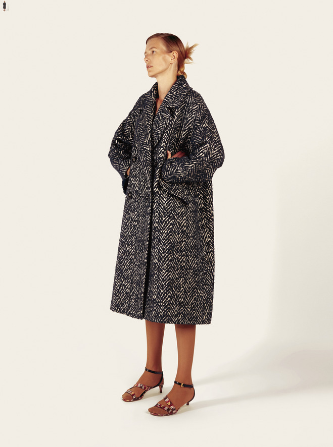 Как должна выглядеть современная женщина: лукбук Victoria Gres FW`18-19