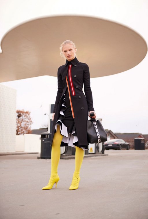 Как носить один цвет: 3 важных урока от модного дома Givenchy
