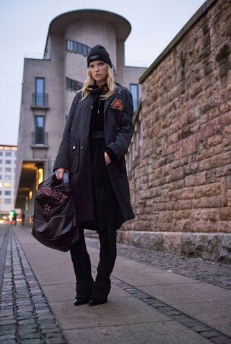 Как носить один цвет: 3 важных урока от модного дома Givenchy