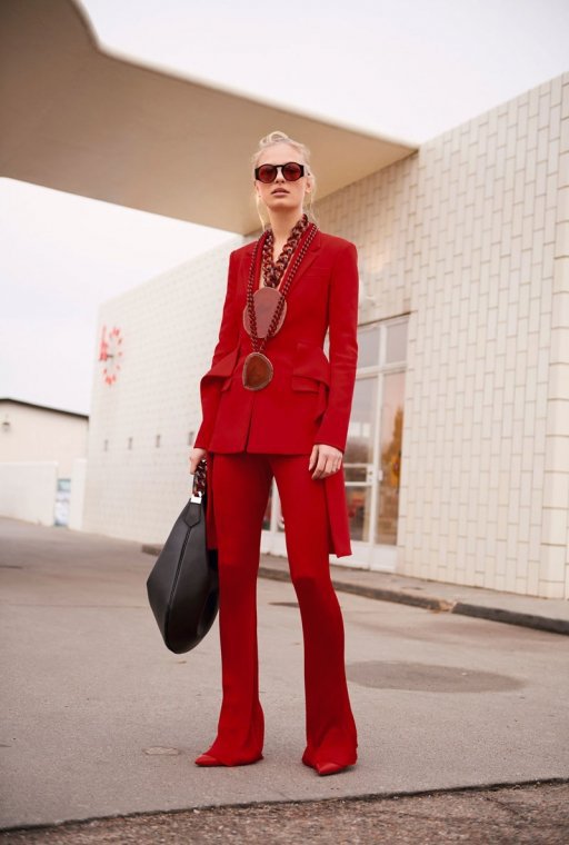 Как носить один цвет: 3 важных урока от модного дома Givenchy