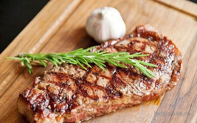 Как правильно выбрать мясо для стейка?
