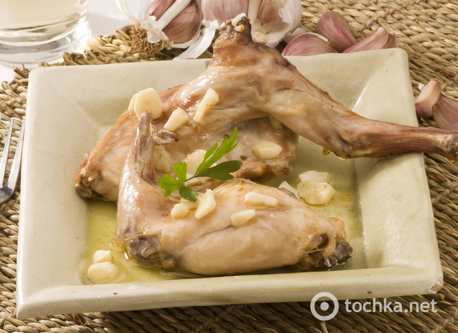 Кролик в сметане: рецепт мясного деликатеса