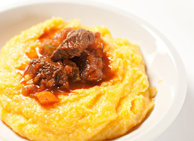 Кукурузная каша: рецепт с мясом и овощами