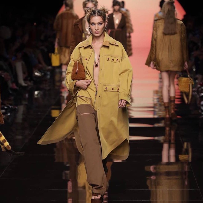 Max Mara, Emporio Armani и Fendi – модные показы второго дня Недели моды в Милане 2019