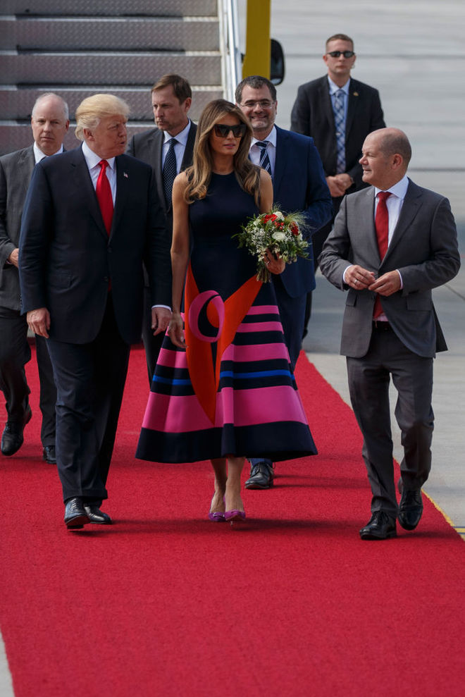 Мелания Трамп надела яркое платье от Delpozo (фото)