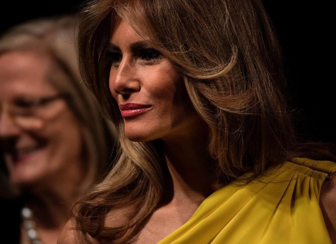 Мелания Трамп появилась в платье от Christian Dior