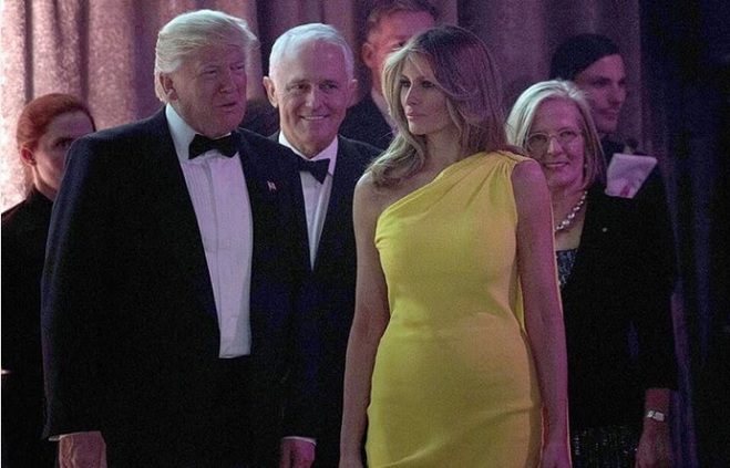 Мелания Трамп появилась в платье от Christian Dior