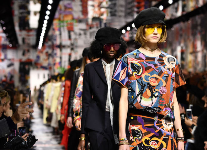 Мирный протест: показ Christian Dior осень-зима 2018/2019