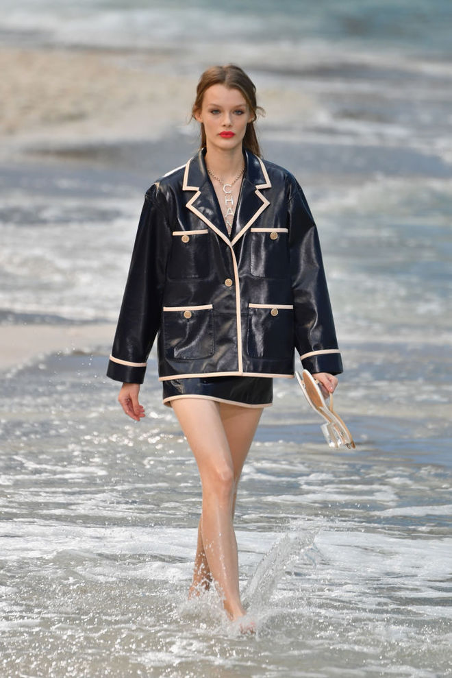 Морской бриз: новая коллекция Chanel весна-лето 2019