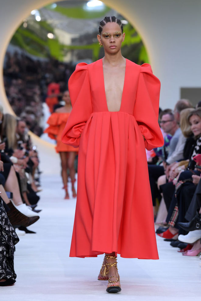Наоми Кэмпбелл, Амбер Валетта и Кайя Гербер на показе Valentino SS20