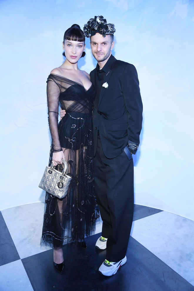 Образ дня: Белла Хадид в тюлевом платье Dior