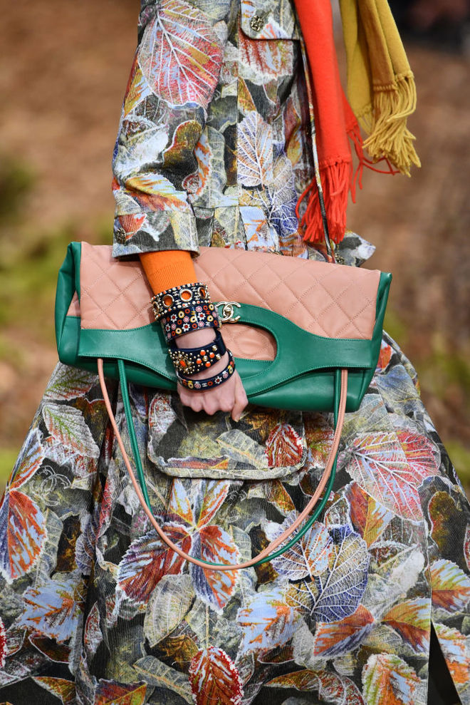 Осенний лес: показ Chanel осень-зима 2018/2019