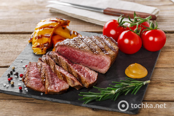 Рай для мясоїда: як приготувати стейки з різним ступенем просмаження