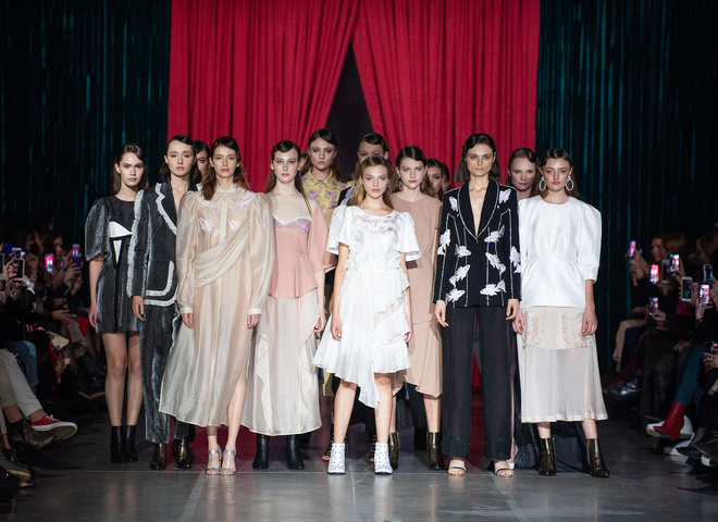 UFW FW19-20: показ DARJA DONEZZ