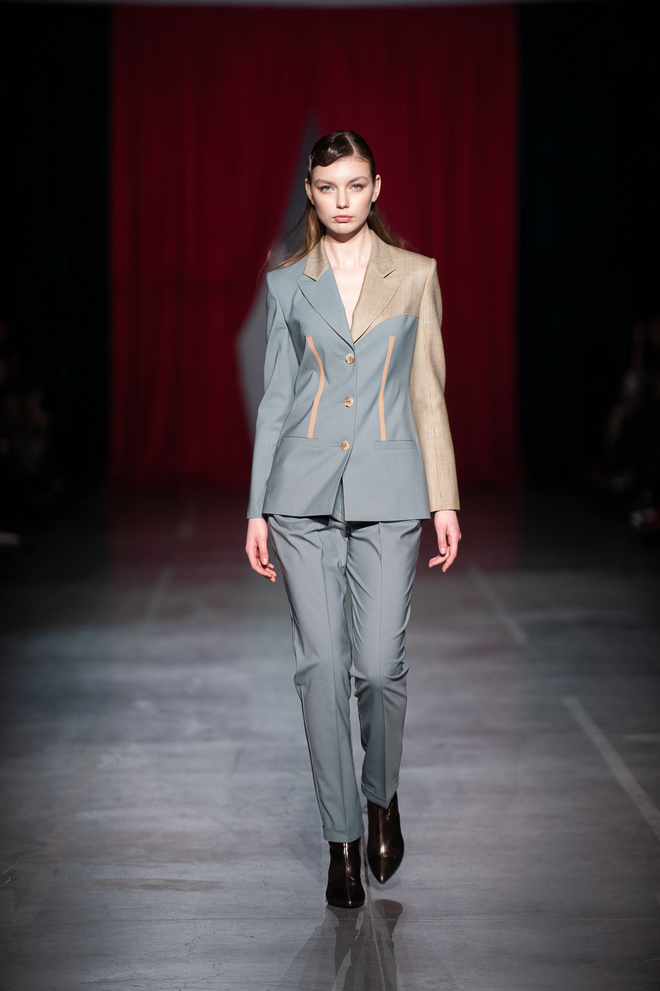 UFW FW19-20: показ DARJA DONEZZ