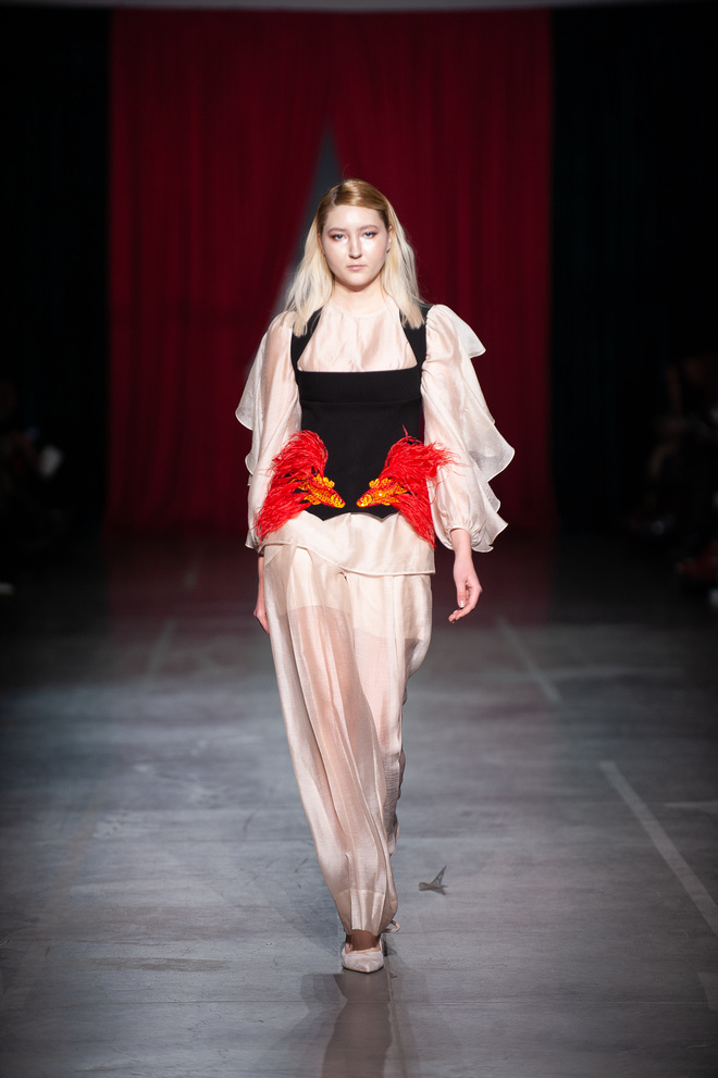 UFW FW19-20: показ DARJA DONEZZ