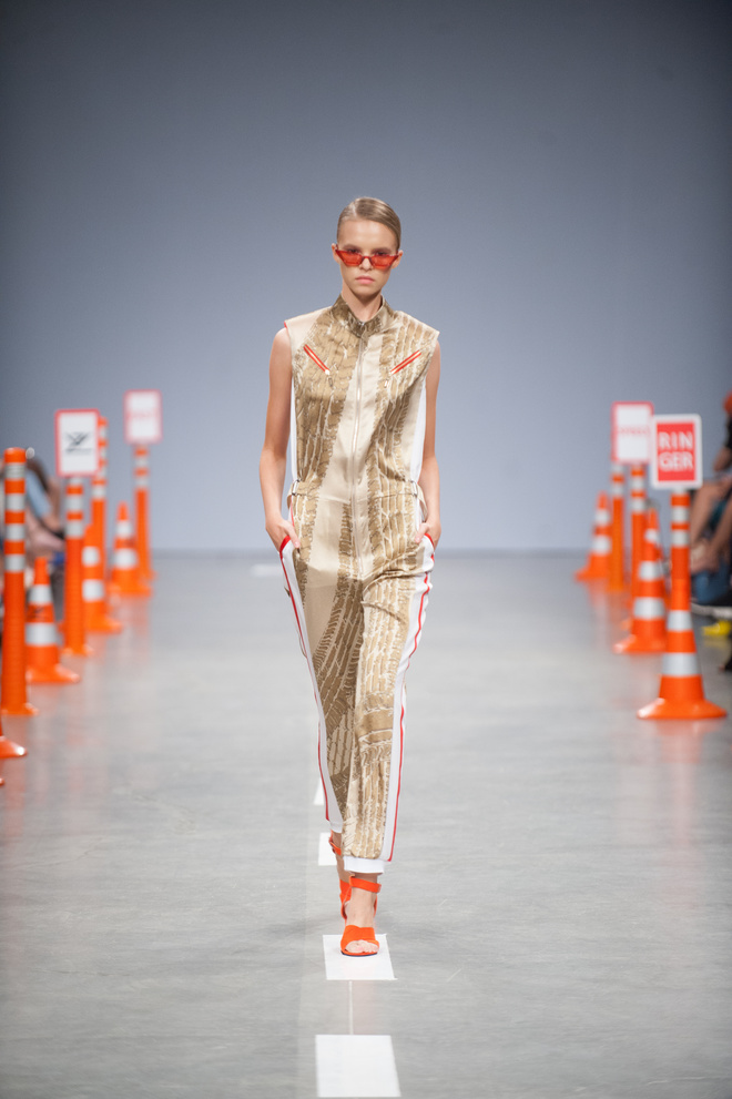 Ukrainian Fashion Week SS19: коллекция VOROZHBYT&ZEMSKOVA