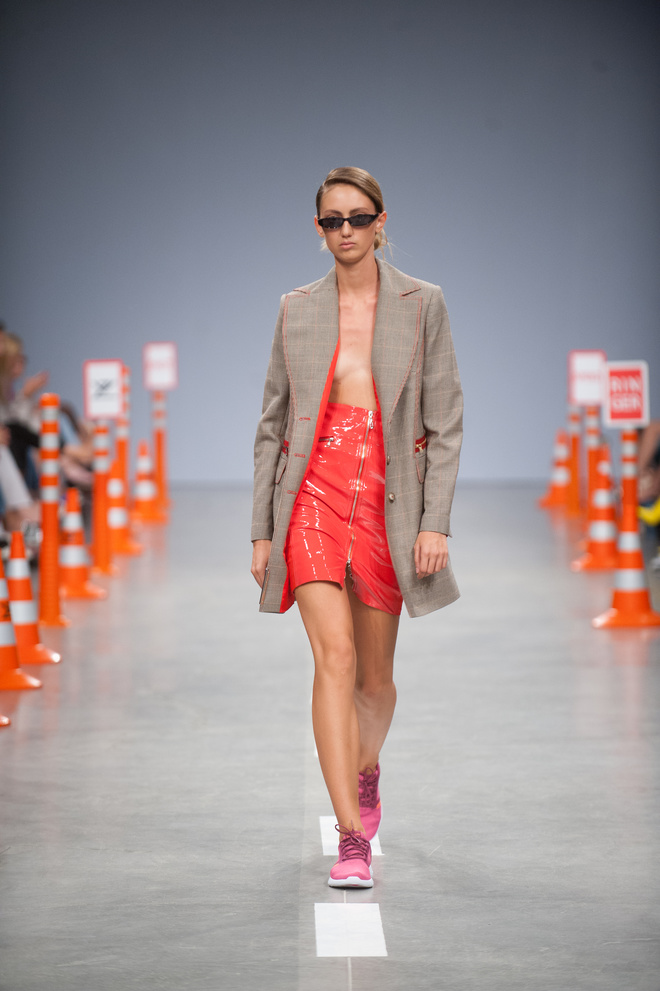 Ukrainian Fashion Week SS19: коллекция VOROZHBYT&ZEMSKOVA