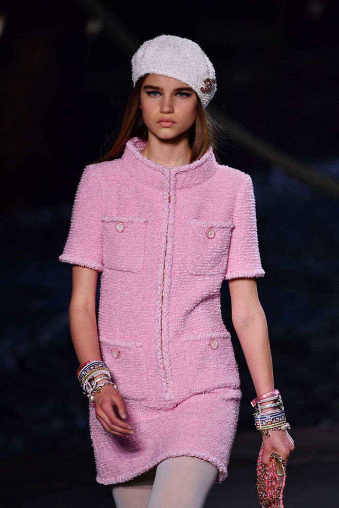 В морском стиле: круизная коллекция Chanel 2018/2019