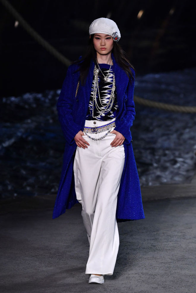 В морском стиле: круизная коллекция Chanel 2018/2019